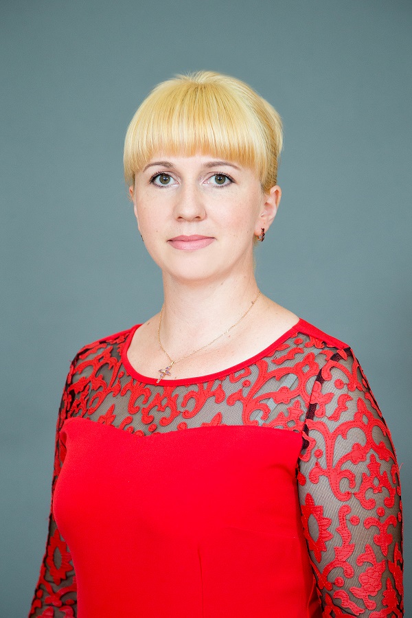 Макеева Оксана Васильевна.
